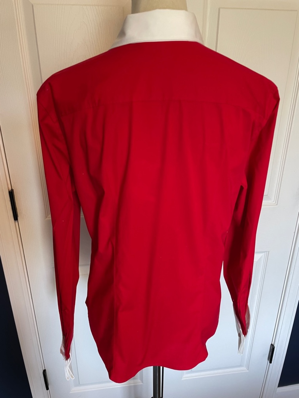 NWT Casual Corner Red Button-Down Shirt White Collar & Cuffs Size Large - Picture 4 of 9